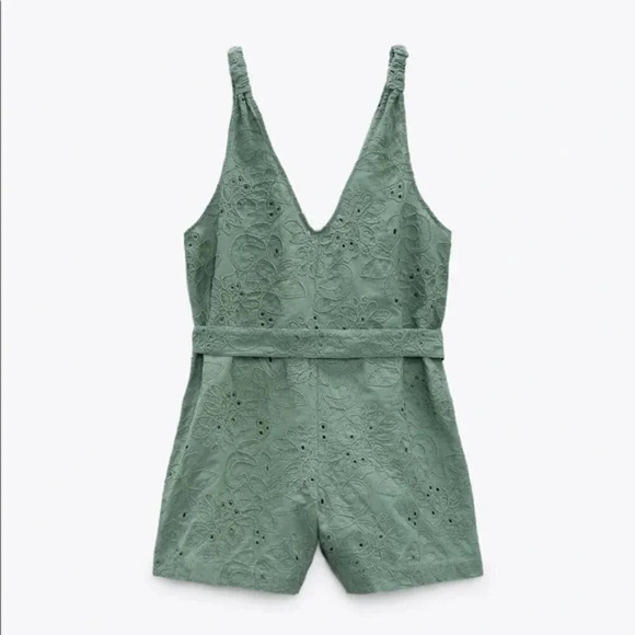 Zara Green Lace Jumpsuit - Picture 4 of 9